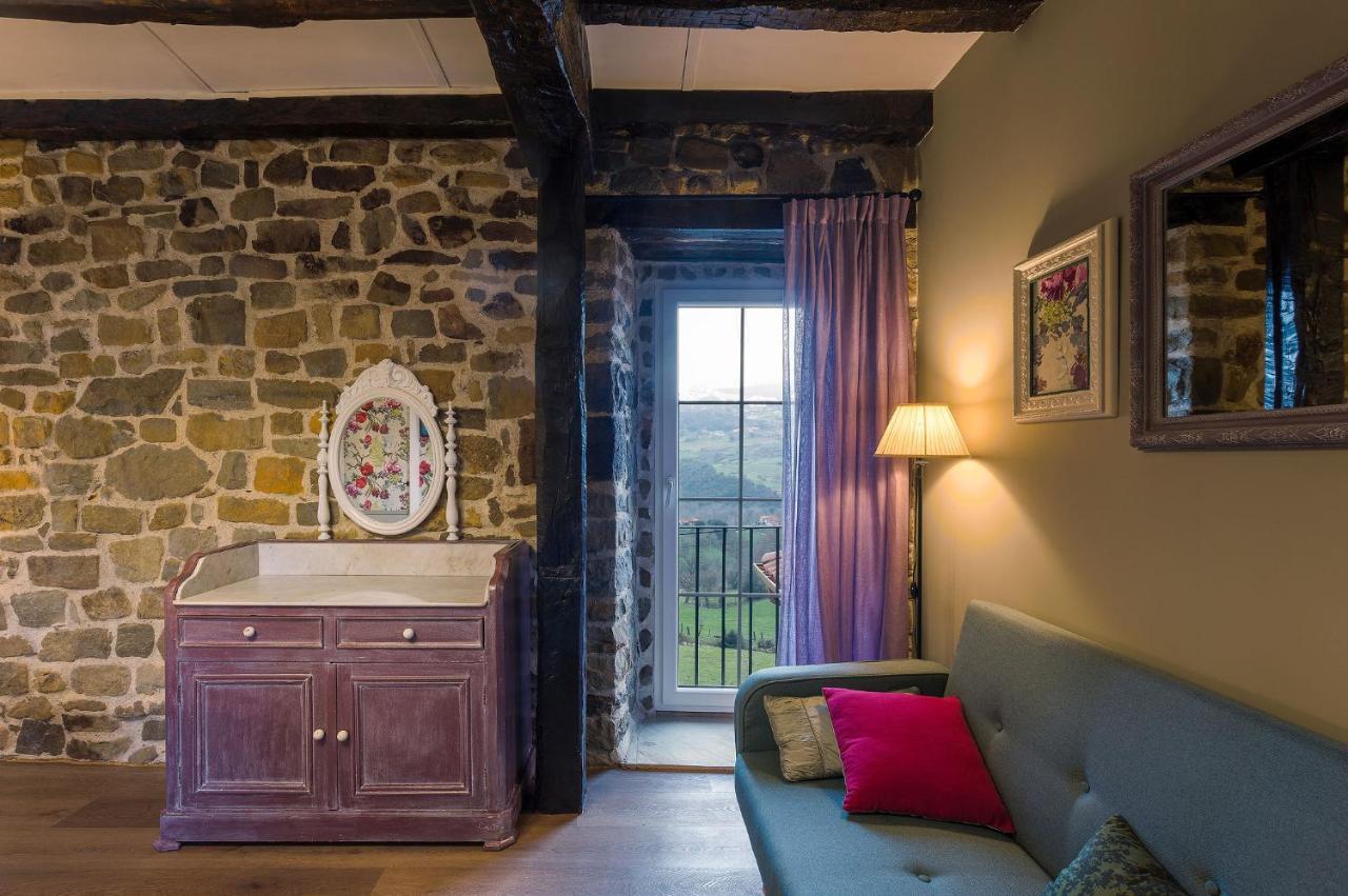 Posada Casa Guadamillas Bustancilles エクステリア 写真