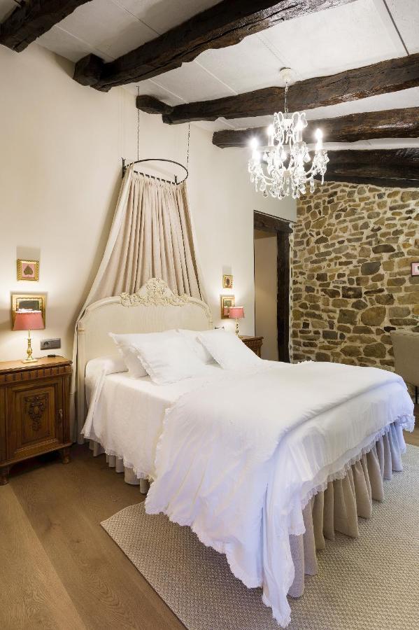 Posada Casa Guadamillas Bustancilles エクステリア 写真