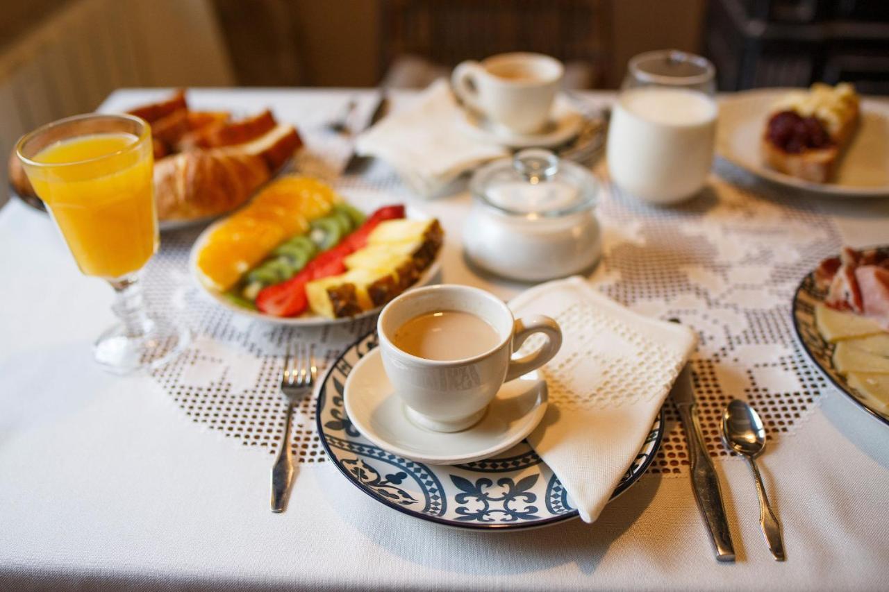Posada Casa Guadamillas Bustancilles エクステリア 写真